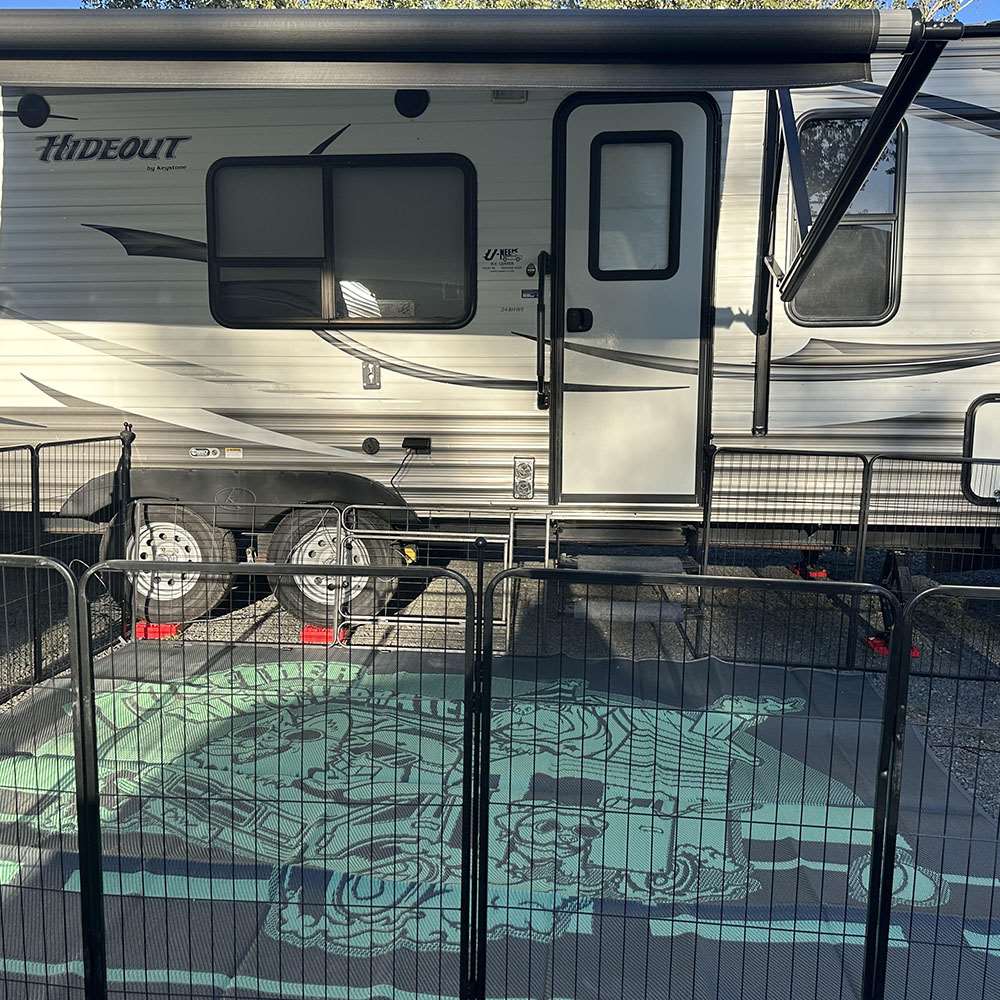 Bundle - Instant Dog Playpen & RV Step Grid (2 PCs) FXW